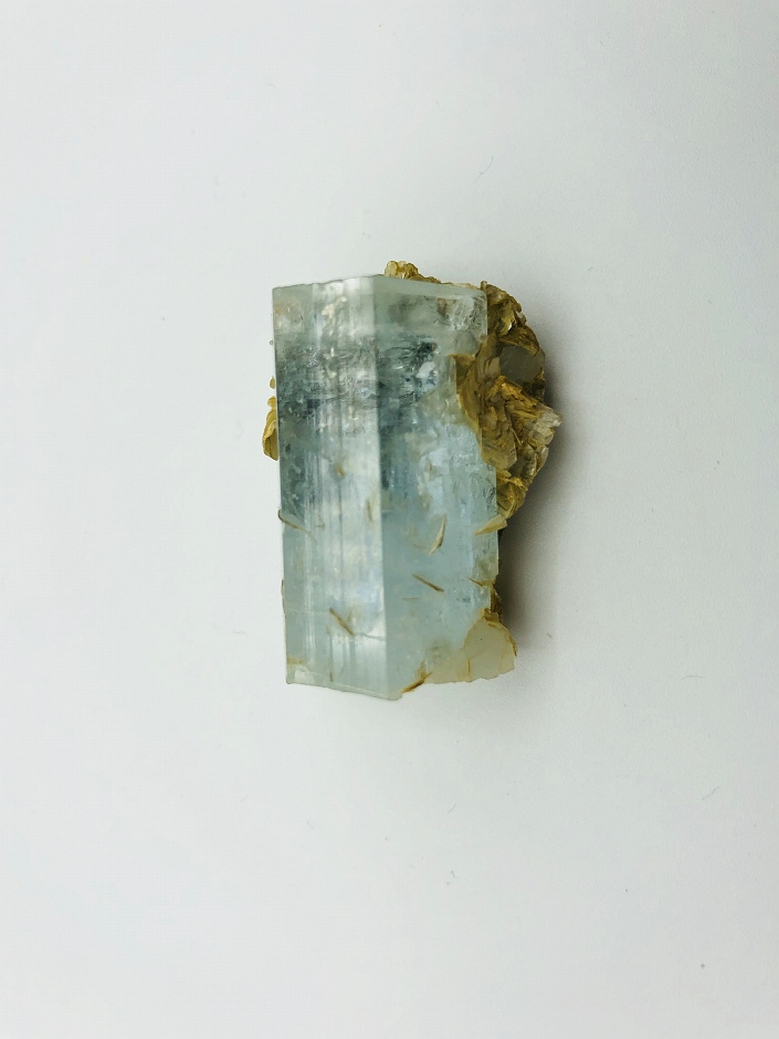 100% Natural Aquamarine Specimen Genuine Rare Aquamarine Crystal With Muscovite Mica From Nagar Gilgit-Baltistan Pakistan.