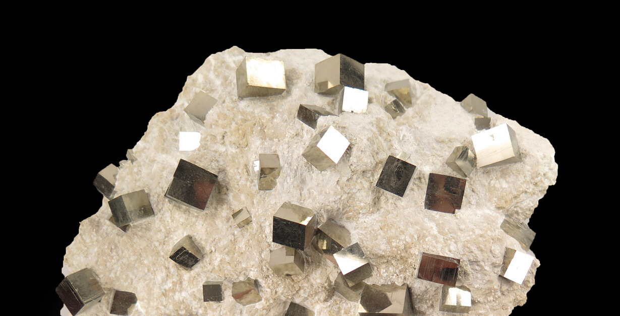 Pyrite Cubes Navajun - Naturalhistorycuriosities.com